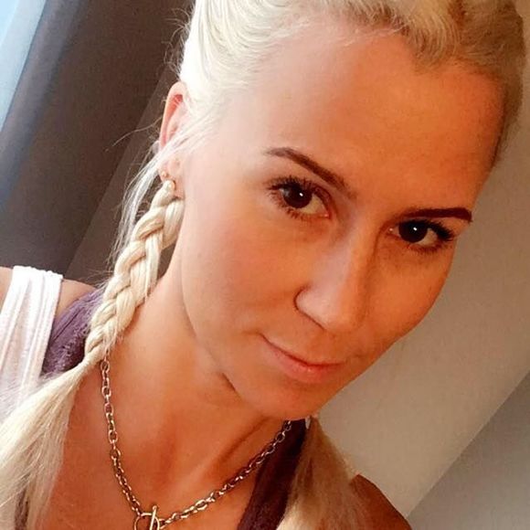 Meet your Posher, Julia - Picture 1 of 1